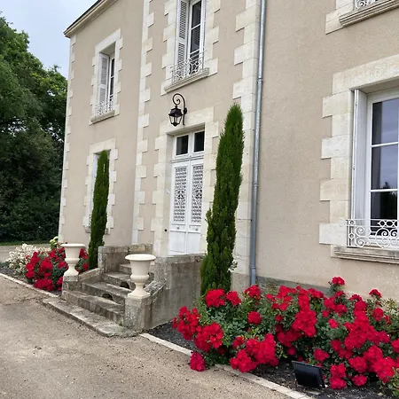 Chateau Des Cedres Bed & Breakfast