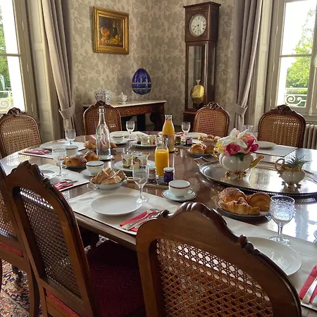 Chateau Des Cedres