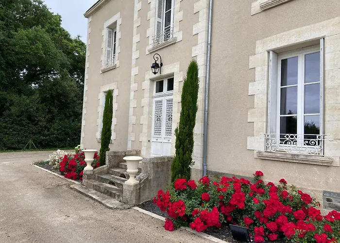 Chateau Des Cedres B&B